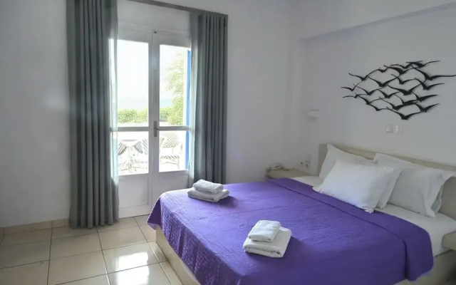 1-bed Apt at Hotel, Near Perivolos Black Beach