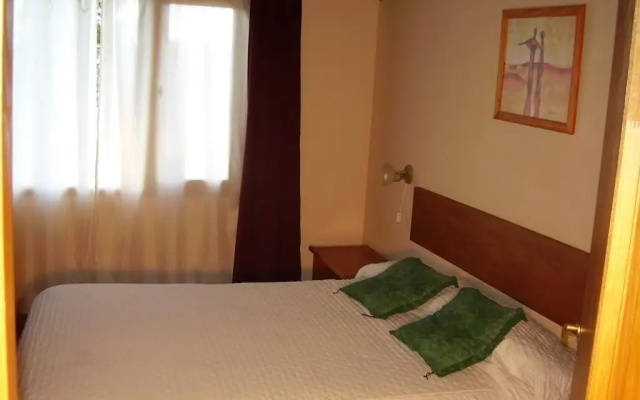 Las Nieves Apartments