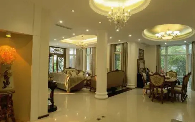 Qeejun Homestay Villa