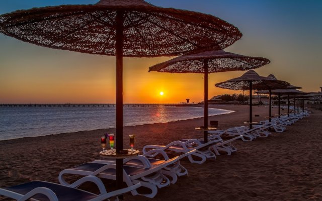 Cleopatra Luxury Beach Resort Makadi Bay - Adults Only 2