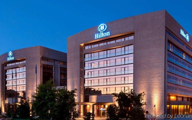 Отель Hilton Madrid Airport Мадрид вид на фасад