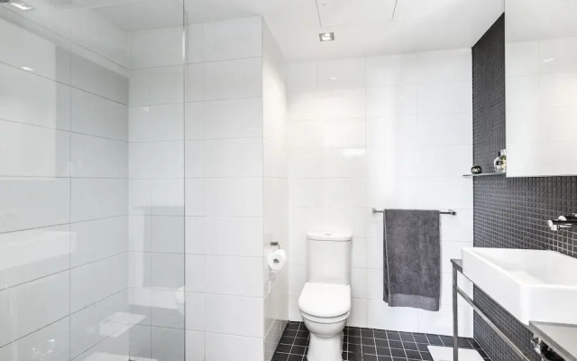 Waterloo Two Storey Garden Penthouse Apartment