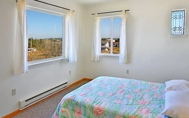 Top Town Condo at Maris Stella