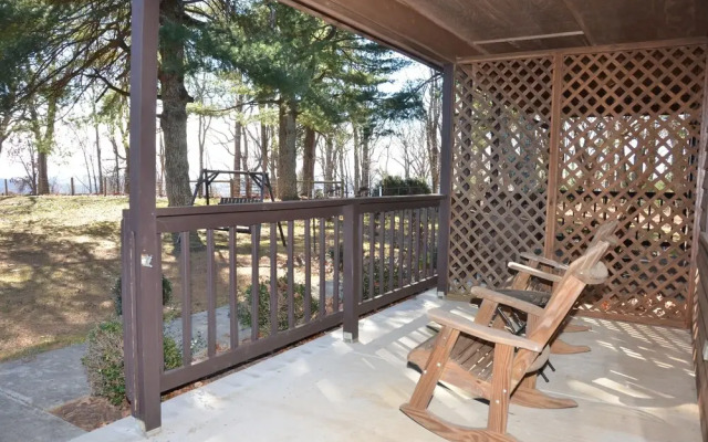 Bent Mountain Lodge