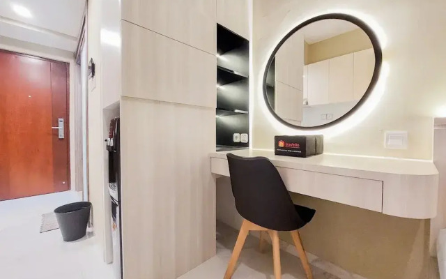Relaxing And Homey Studio Room Sky House Bsd Apartment