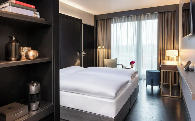 Hotel AMANO East Side