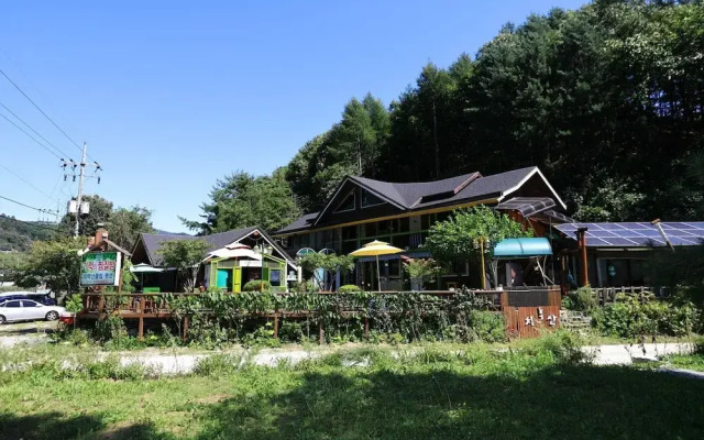 Wonju Chiak Mountain Club Pension