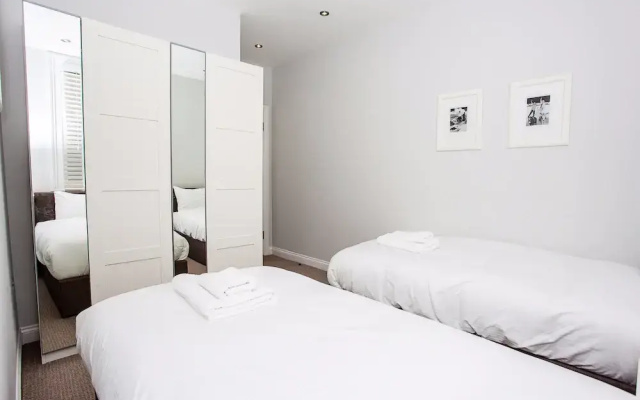 Regents Park Hotel