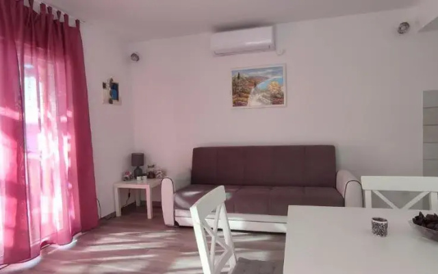 Sunset Apartments