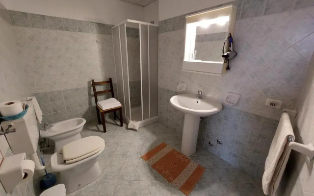 Cloris Guest House