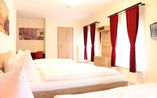 Garni City Hotel