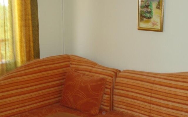 Hotel White Rose Балчик комната для гостей
