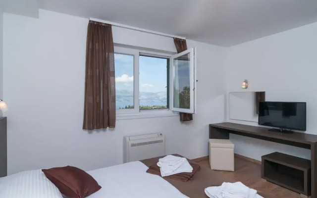 Beautiful Comfortable Villa on Island Brac