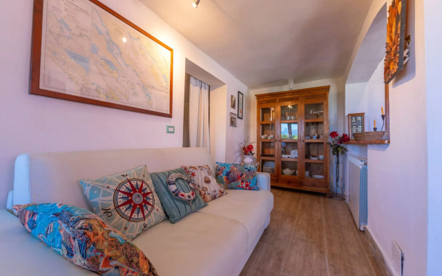 Casa Punta Bianca