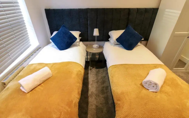 Cosy and modern two bedroom apartment - Snug House