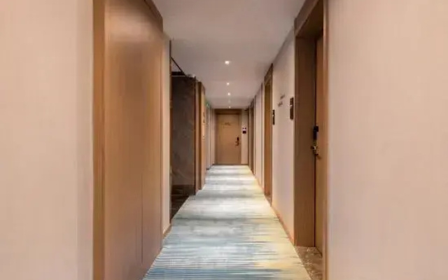 Poxi Hotel Meizhou West High-Speed Rail Station Tianhong Shopping Center Branch