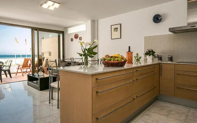 Apartment CB 1