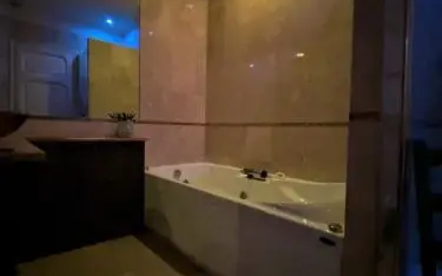 Argilla Apartment