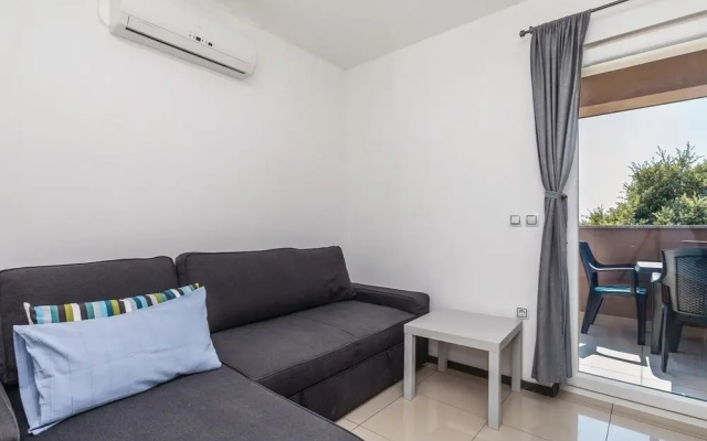 Amazing Home in Mandre With Wifi and 1 Bedrooms