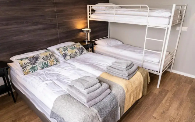 Black Beach Guesthouse