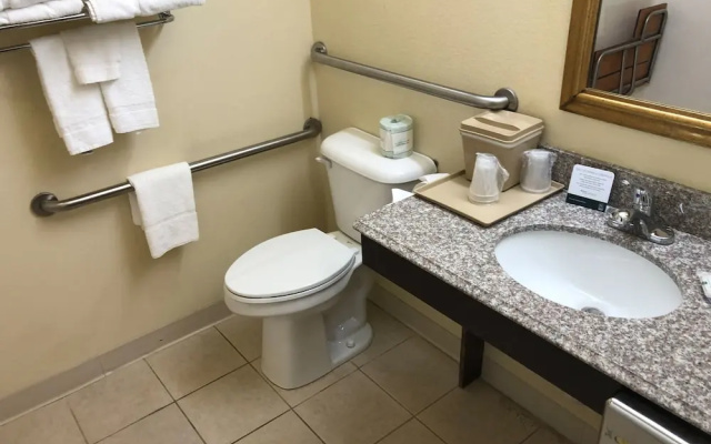 Comfort Inn & Suites