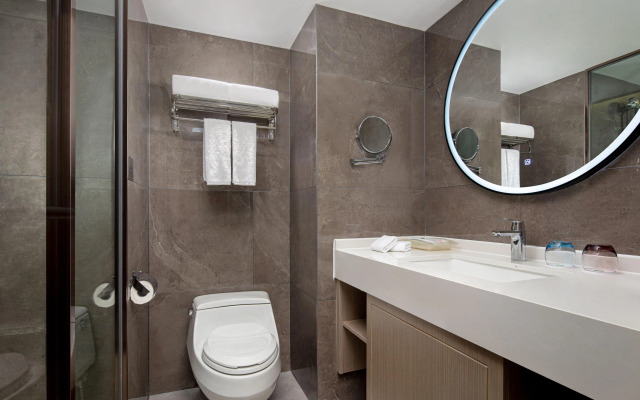 Holiday Inn Chengdu Century City-EastTower by IHG