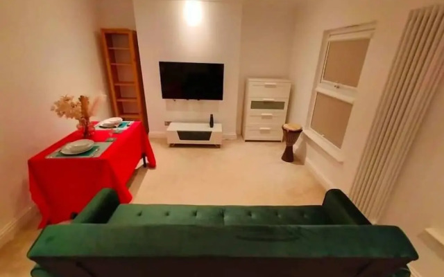 Stylish 1 Bedroom Flat for 3 Guest
