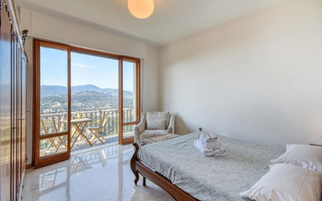 Beautiful Home in Rapallo With 3 Bedrooms and Wifi