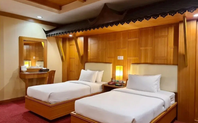 The Rich Hotel Rama 5