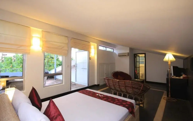 Frangipani Villa-90s Hotel