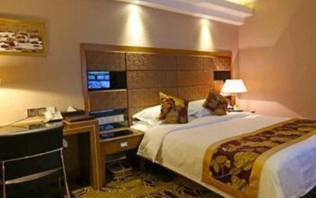 Lanze Holiday Hotel