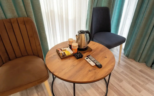 Lacasa Royal Hotel