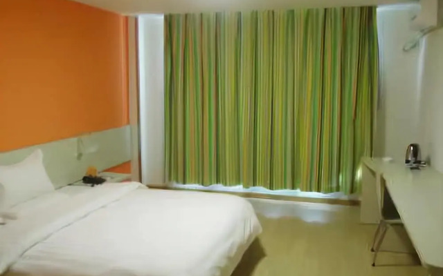 7 Days Inn