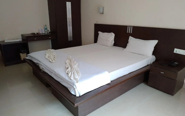 Kings Crown Resort - Mandarmani