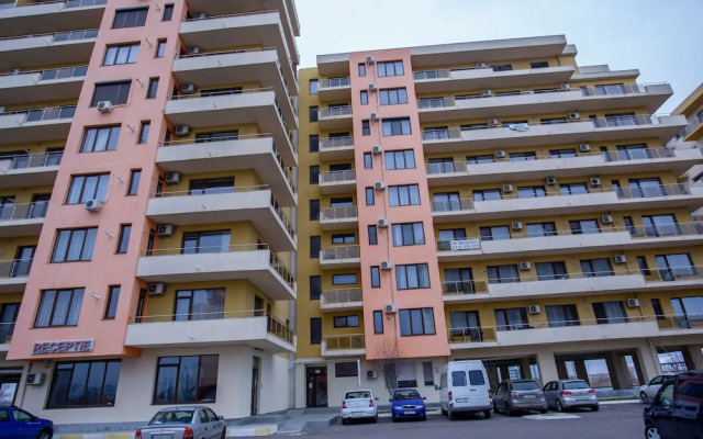 Summerland Apartment