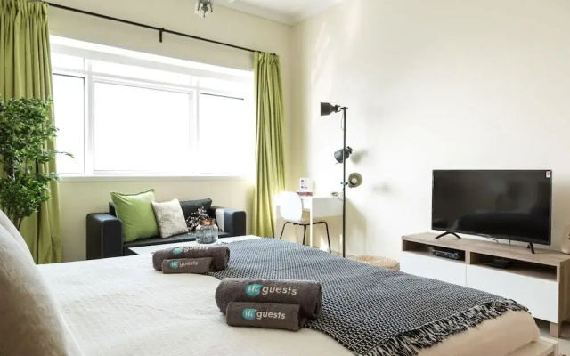 Lake City Tower by HiGuests Vacation Homes