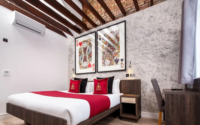 Signature Suites