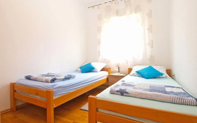 Apartment 1573