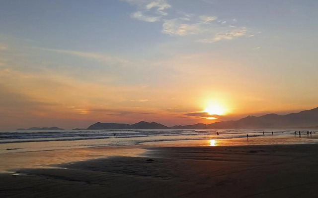 Cantinho do Indaiá - Apto pé na areia