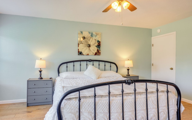 Hill Country Townhome: Close to Parks & Hiking