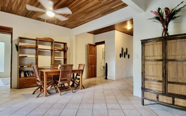 Toucan Villa Family Home w Private Pool Garden AC
