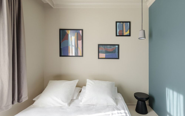 Frenchdoor Tours Corneille