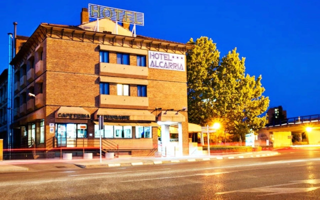 Hotel Alcarria вид на фасад