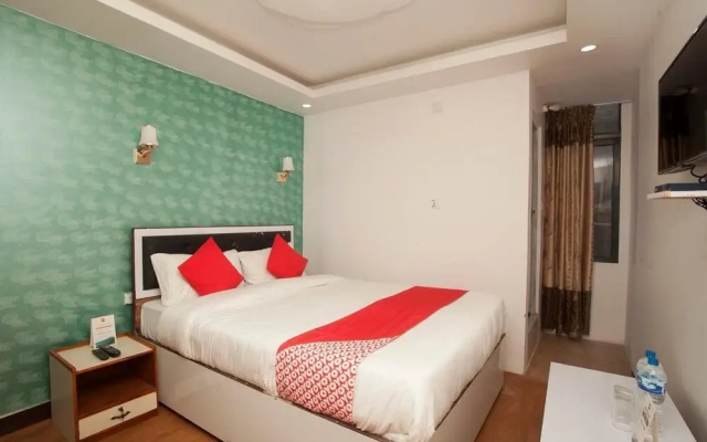 OYO 776 Hotel R Valley View & Family Restaurant