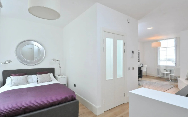 Destiny Scotland - St. Andrew Square Apartments