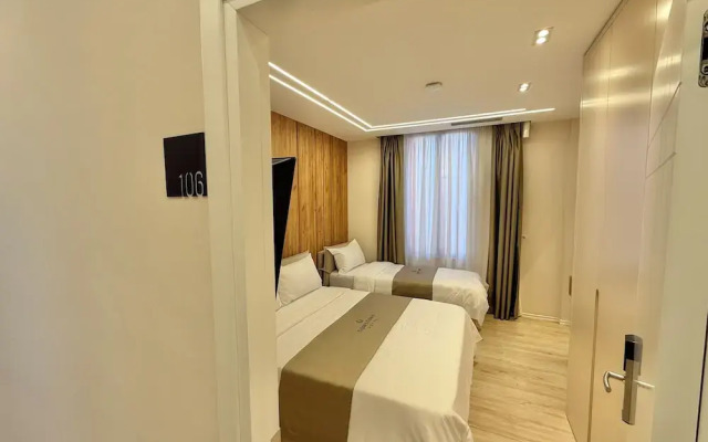 DownTown Hotel