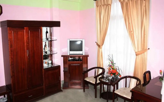 Nhat Tan Hotel