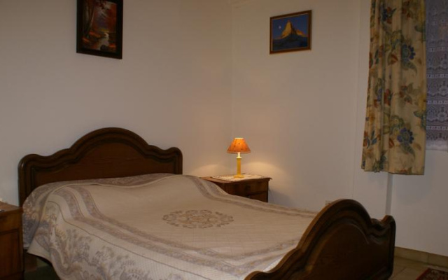 Chez Marie Reine