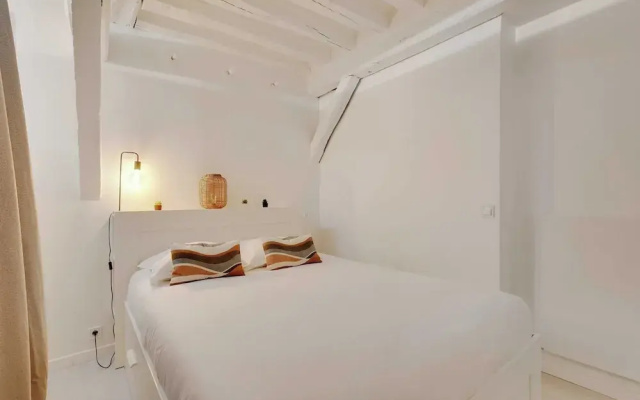 Elegant Apartment -2br-4p- Le Marais