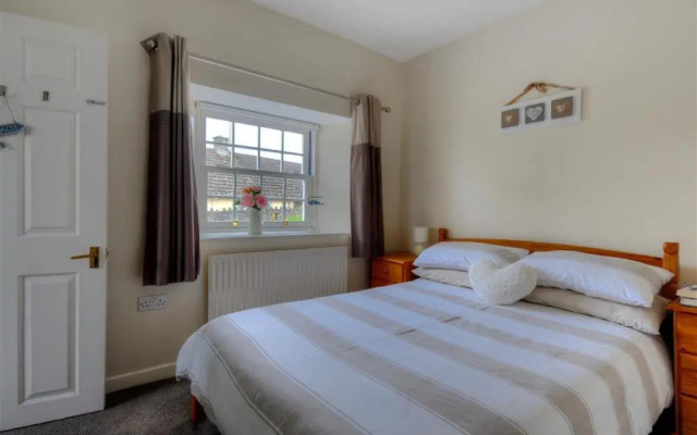 1 New Inn Corner